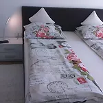 Apartment Ema And