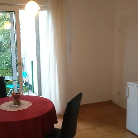 Apartment Ema And