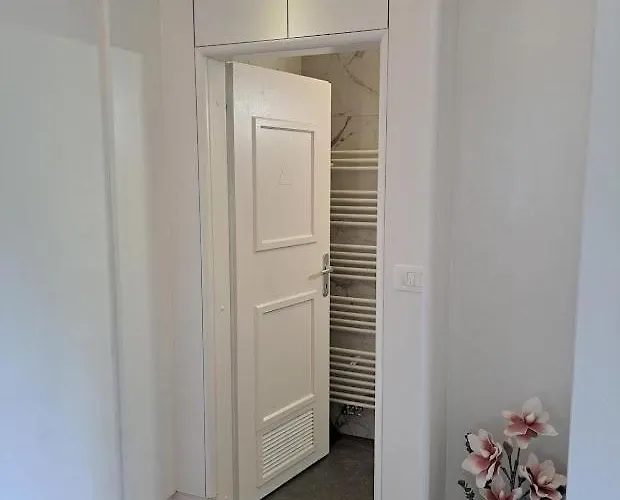 Διαμέρισμα Ema And