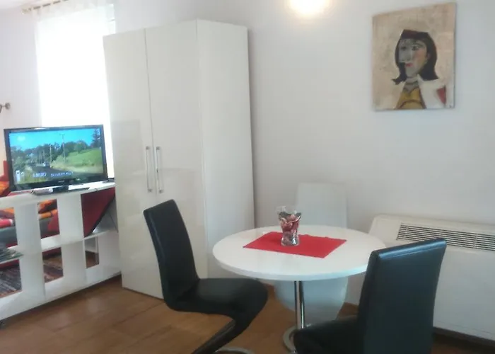 维拉艾玛客房公寓 公寓 *