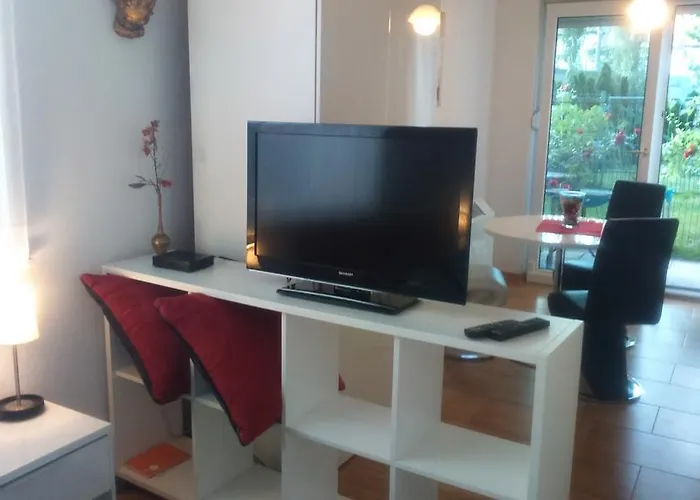 Διαμέρισμα Ema And *