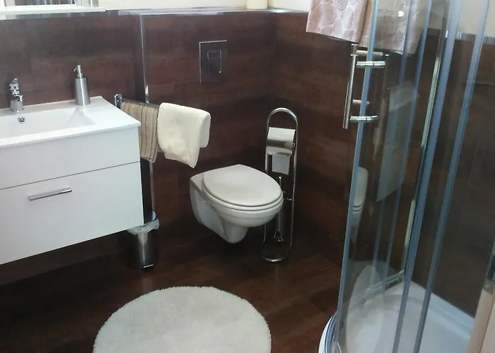 Διαμέρισμα Ema And